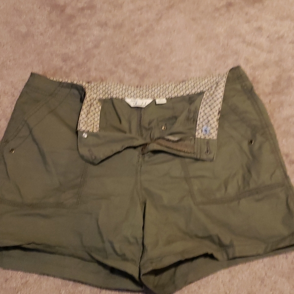Shorts - Picture 2 of 2